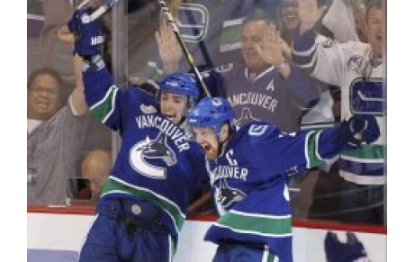 NHL : Vancouver prend l'avantage !